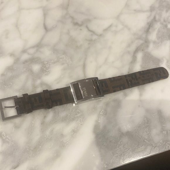 Fendi Watch - Picture 1 of 8